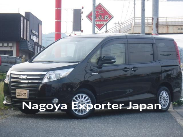 TOYOTA NOAH