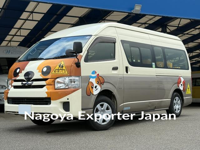 TOYOTA HIACE COMMUTER