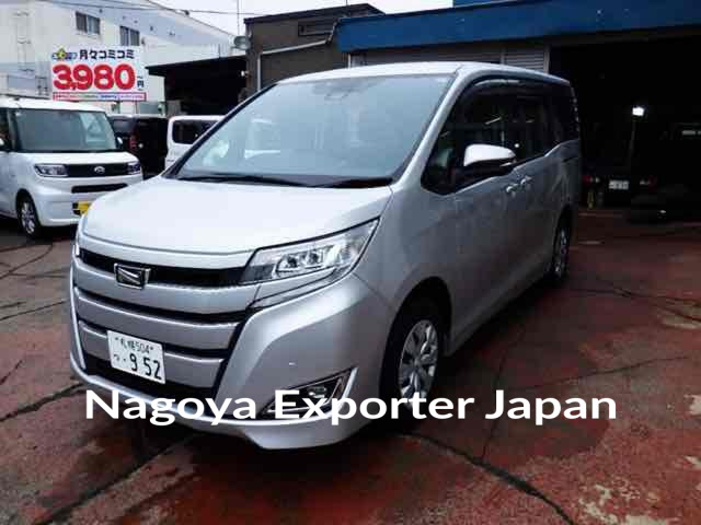 TOYOTA NOAH