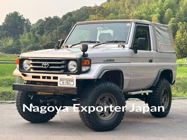 TOYOTA LAND CRUISER 70