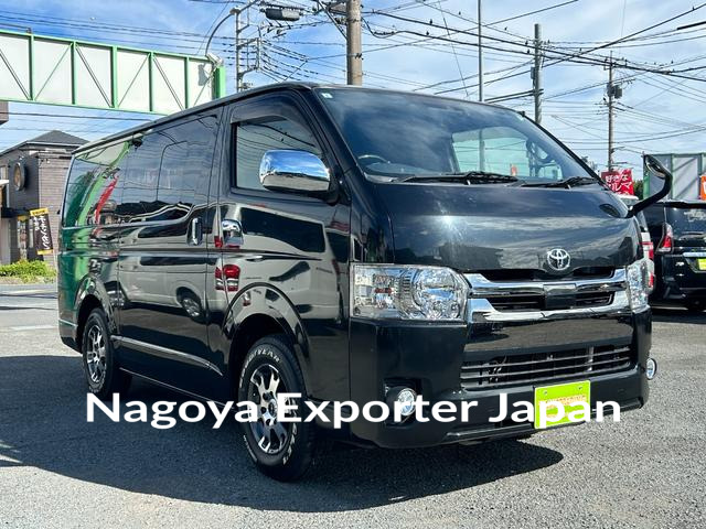 TOYOTA HIACE VAN