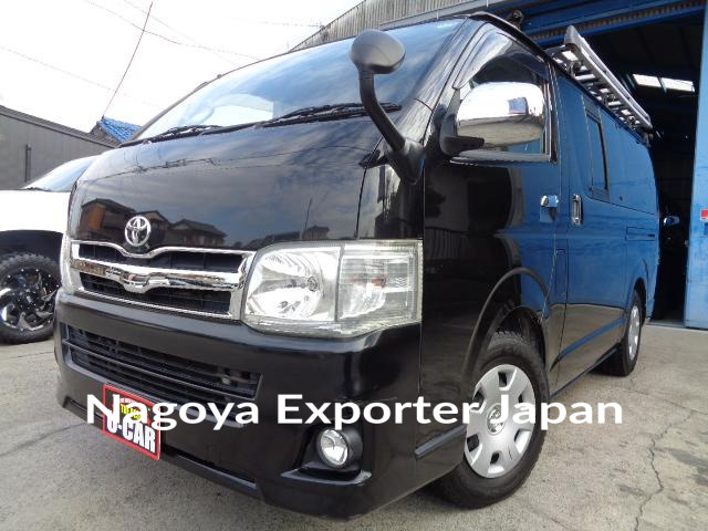 TOYOTA HIACE VAN