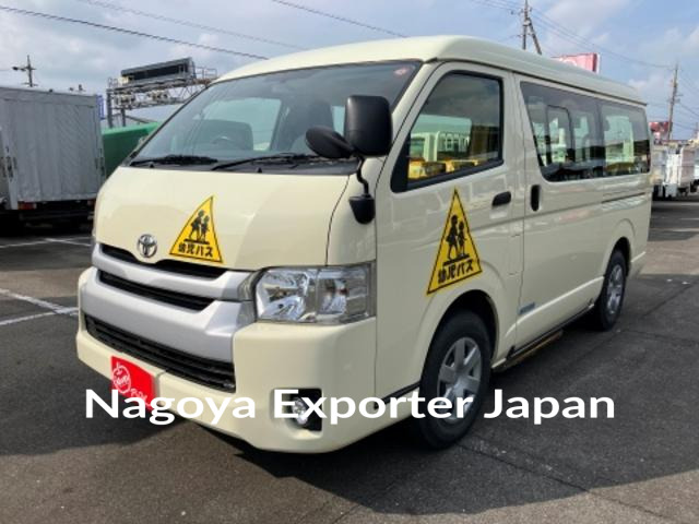 TOYOTA HIACE WAGON