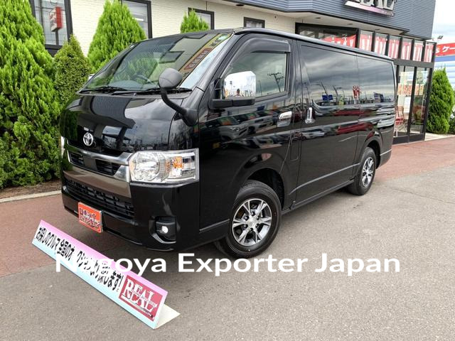 TOYOTA HIACE VAN