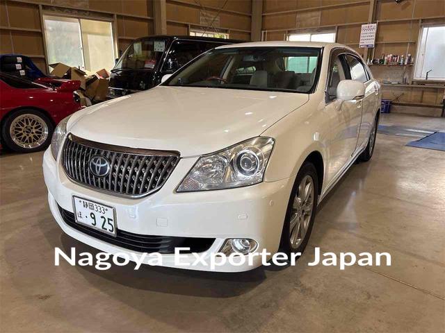 TOYOTA CROWN MAJESTA