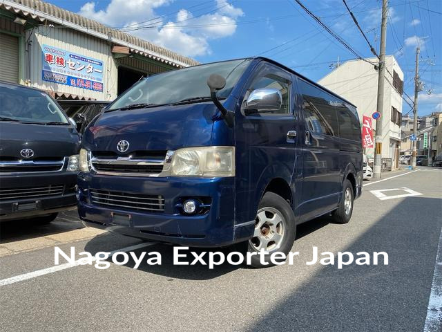 TOYOTA HIACE VAN