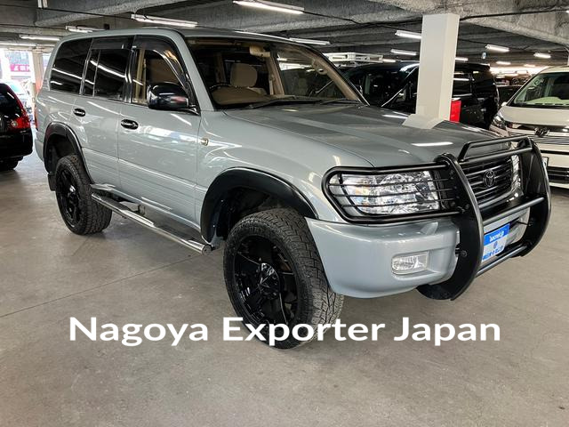 TOYOTA LAND CRUISER 100