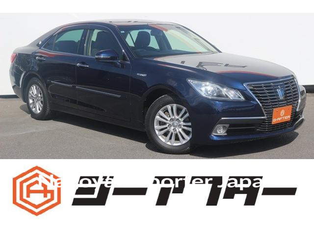 TOYOTA CROWN HYBRID