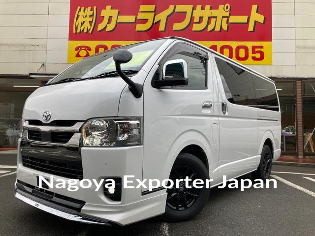 TOYOTA HIACE VAN