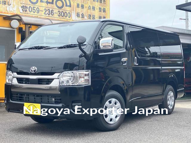 TOYOTA HIACE VAN