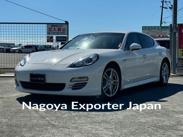 PORSCHE PANAMERA