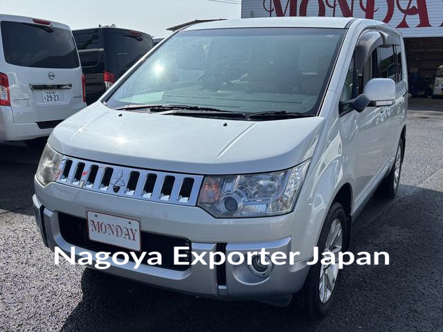 MITSUBISHI DELICA D:5