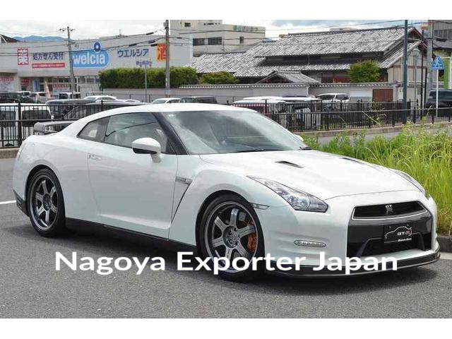NISSAN GT-R