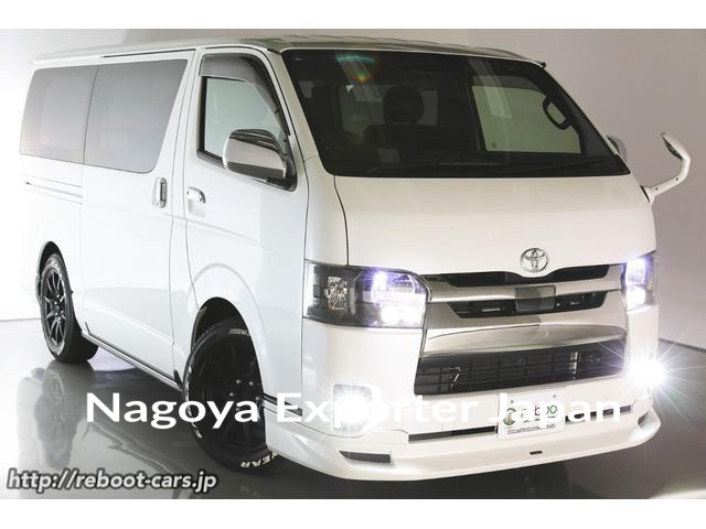 TOYOTA HIACE VAN