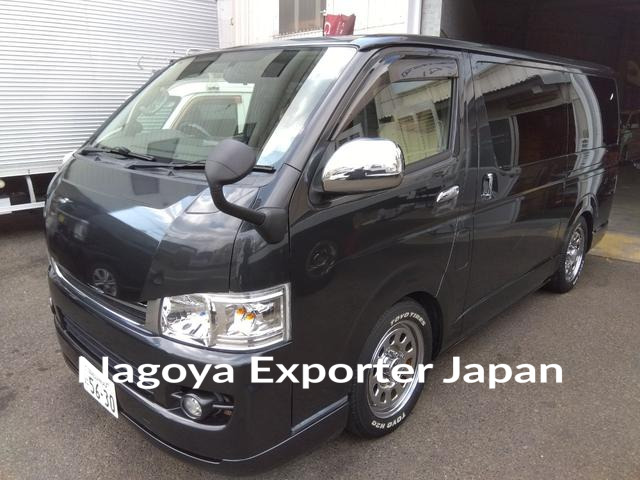 TOYOTA HIACE VAN