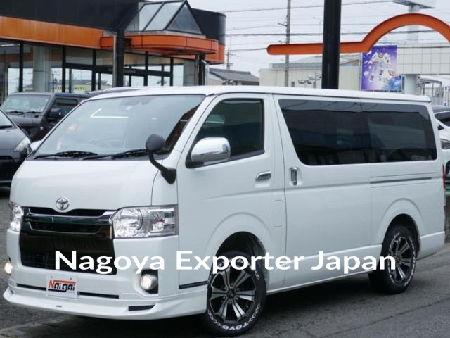 TOYOTA HIACE VAN