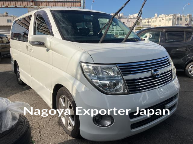 NISSAN ELGRAND