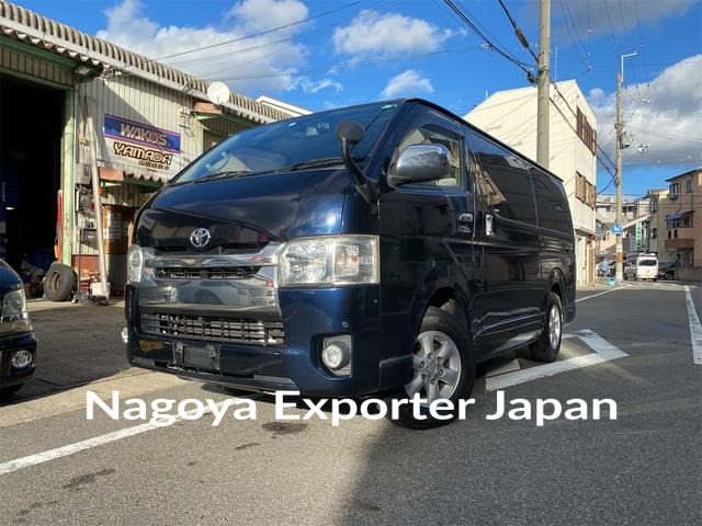 TOYOTA HIACE VAN