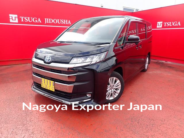 TOYOTA NOAH